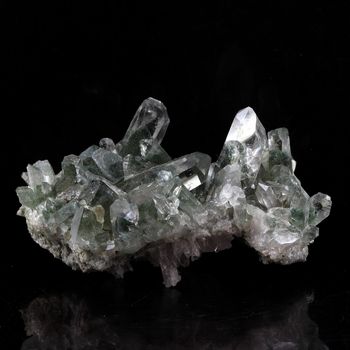Quartz fantôme. 185.0 ct.