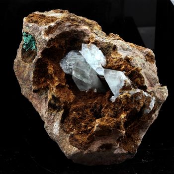 Baryte + Malachite. 3282.0 ct.