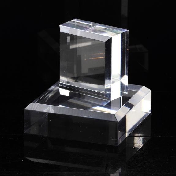 Stand Acrylic Holder beveled angles for Minerals. 4 pcs.