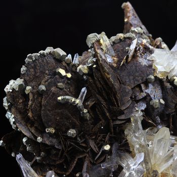 Siderite, Quartz, Pyrite. 2000.0 ct.
