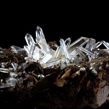 Siderite, Quartz, Pyrite. 2000.0 ct.
