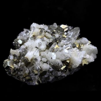 Quartz + Dolomite + Pyrite. 403.0 ct.