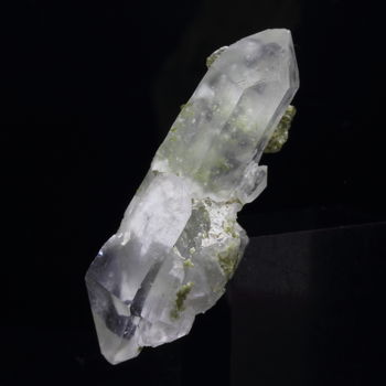 Quartz, Epidote, Byssolite. 34.0 ct.