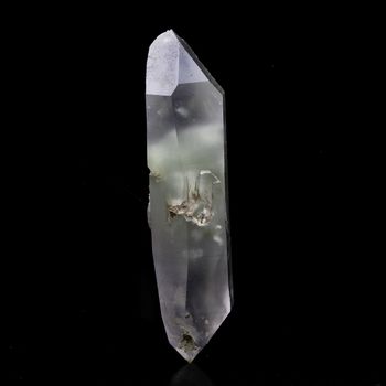 Quartz, Epidote, Byssolite. 30.0 ct.