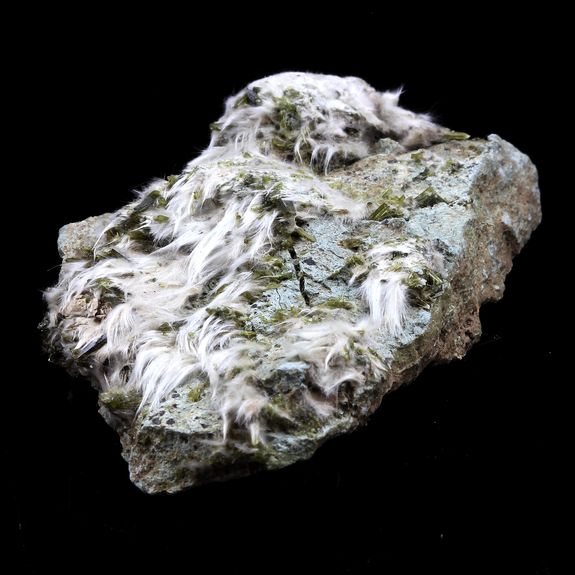 Epidote, Byssolite. 235.0 ct.