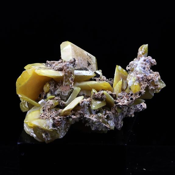 Wulfenite. 48.0 ct.