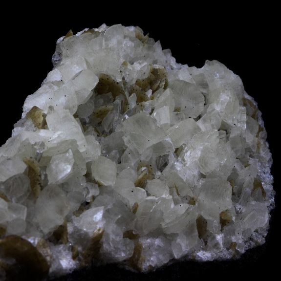 Dolomite + Siderite. 836.0 ct.
