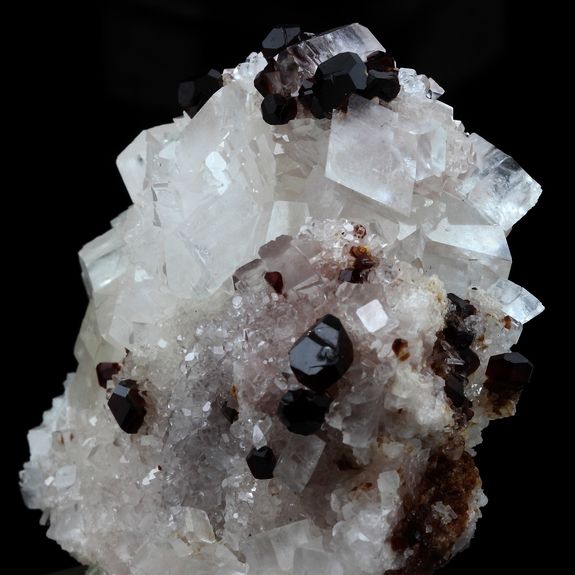 Uvite, Magnesite.