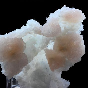 Stilbite + Calcédoine. 934.0 ct.