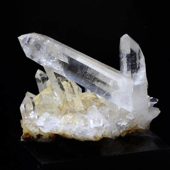 Quartz. 90.0 ct.