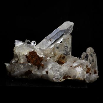 Quartz + Limonite. 196.0 ct.