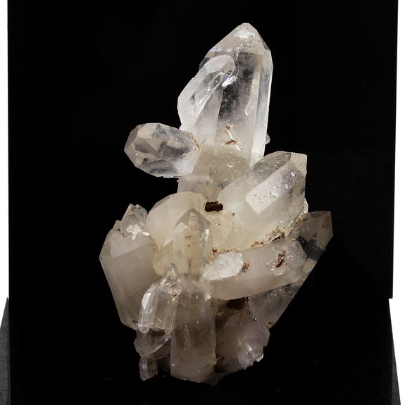 Quartz. 654.0 ct.