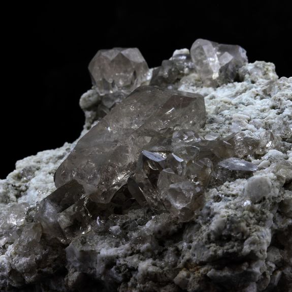 Quartz fumé. 2081.0 ct.
