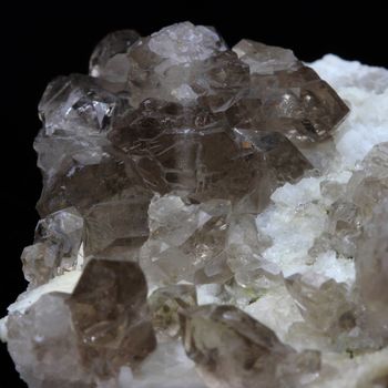 Quartz fumé. 542.0 ct.