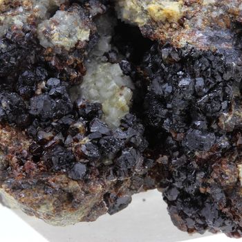 Sphalerite. 800.0 ct.