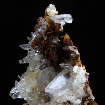 Siderite + Quartz. 173.0 ct.