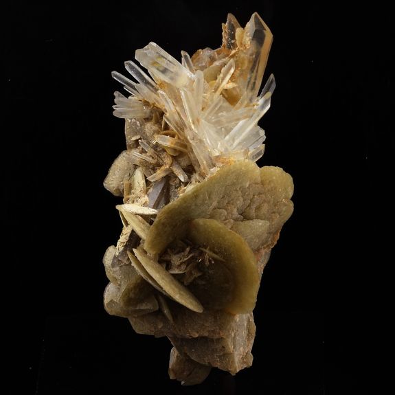 Siderite, Quartz. 265.0 ct.