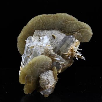 Siderite, Quartz. 88.0 ct.