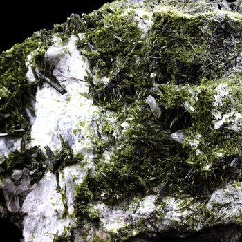 Epidote. 2440.0 ct.