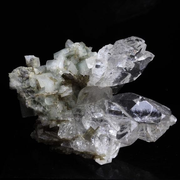 Quartz à Ame + Adulaire + Epidote. 107.0 ct.