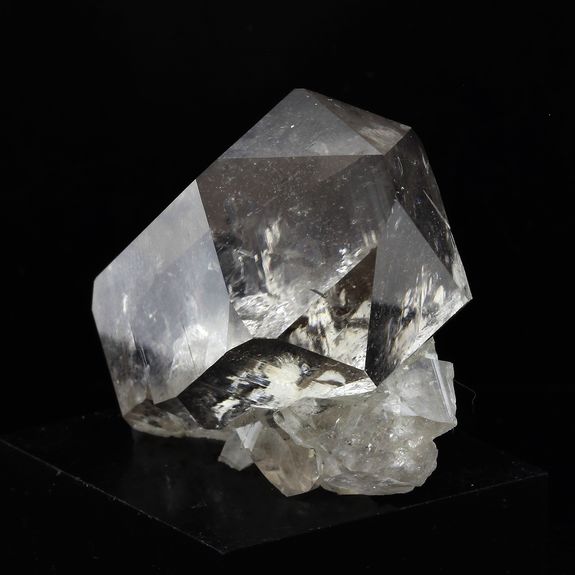 Quartz fumé Biterminé. 148.0 ct.