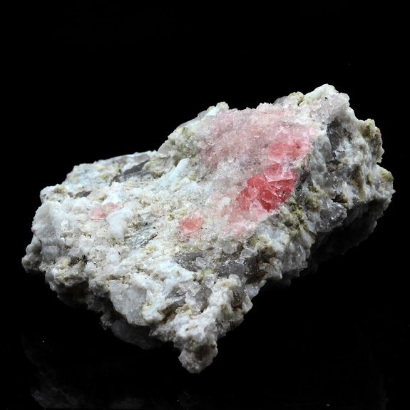 Fluorite rose sur Granite. 342.0 ct.