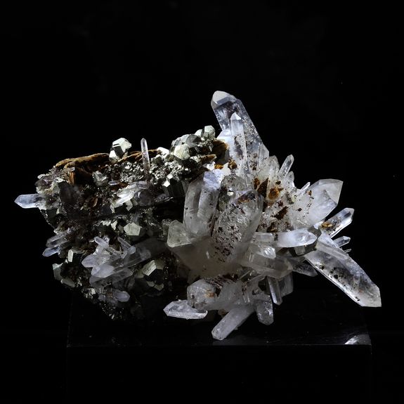 Siderite, Quartz, Pyrite. 221.0 ct.