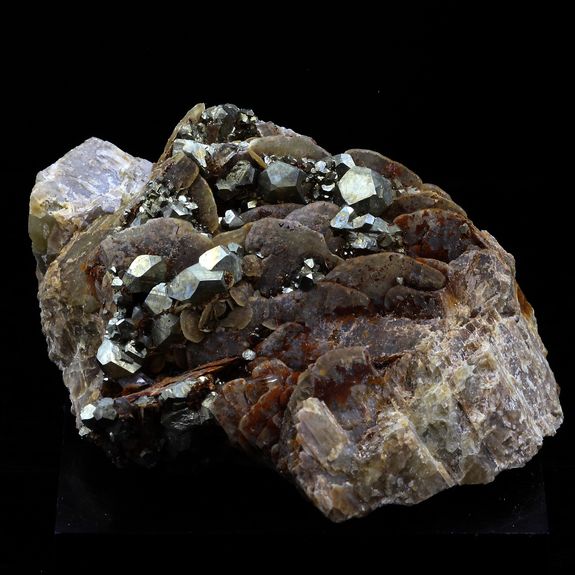 Siderite, Quartz, Pyrite. 560.0 ct.