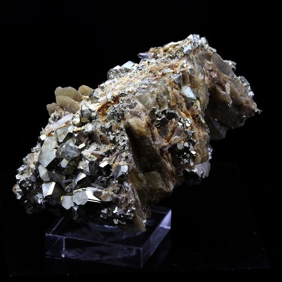 Siderite, Quartz, Pyrite. 356.0 ct.