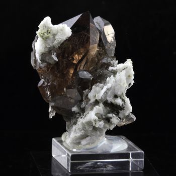 Quartz fumé. 117.0 ct.
