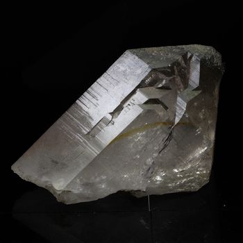Quartz fumé. 1518.0 ct.