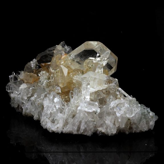 Quartz à Ame. 650.0 ct.