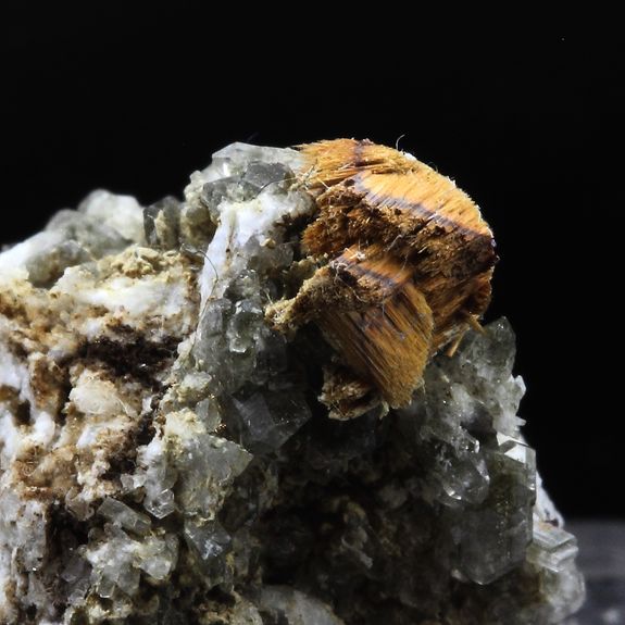 Anatase pseudomorphosée en Rutile. 24.0 ct.