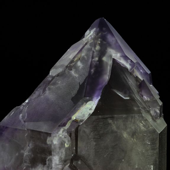 Améthyste Sceptre + Quartz Fumé. 4550.0 ct.