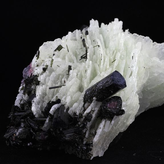 Cleavelandite + Tourmaline + Lepidolite. 5692.0 ct.