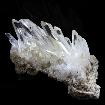 Quartz. 411.0 ct.