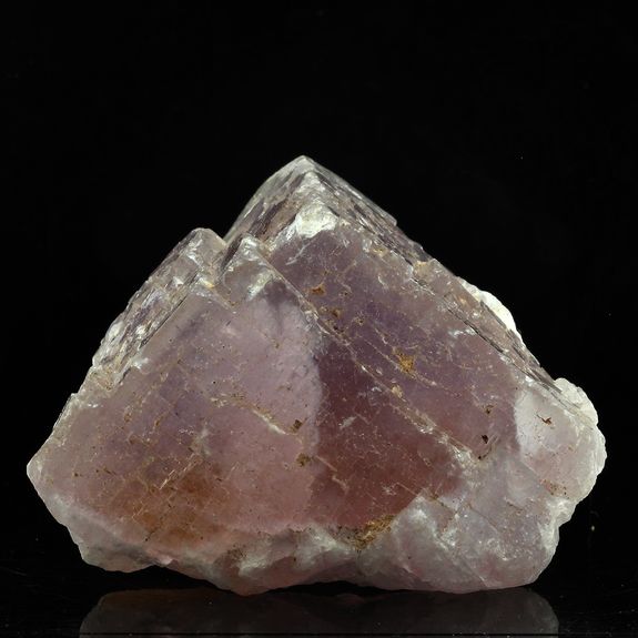 Fluorite. 870.0 ct.
