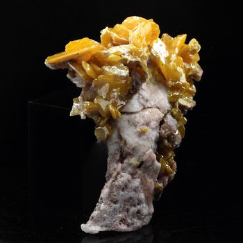 Wulfenite
