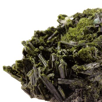 Epidote + Quartz. 2510.0 ct.