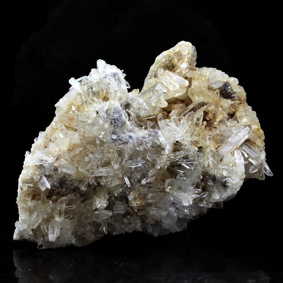 Quartz. 1546.0 ct.