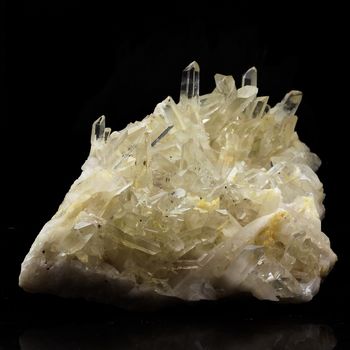 Quartz. 1816.0 ct.