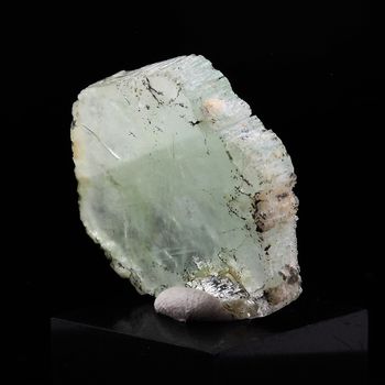 Green beryl (polished slice).