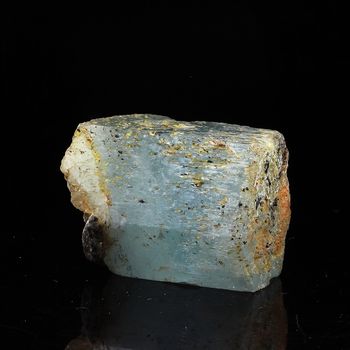 Aigue-Marine. 64.0 ct.