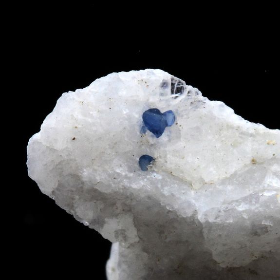 Spinel Cobalt in Marble.