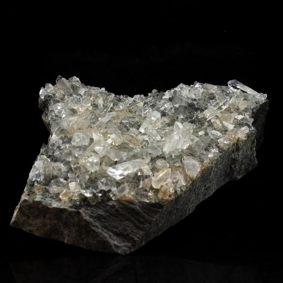 Quartz Hyalin. 2046.0 ct.