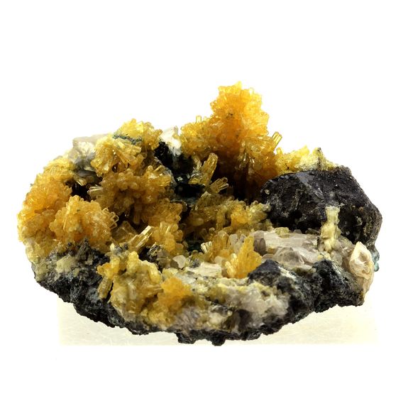 Cerusite + Mimetite. 831.0 ct.