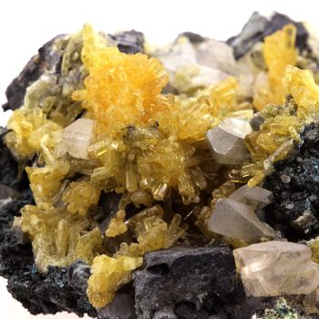 Cerusite + Mimetite. 831.0 ct.