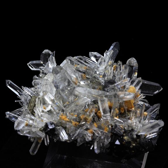 Quartz macle. 256.0 ct.