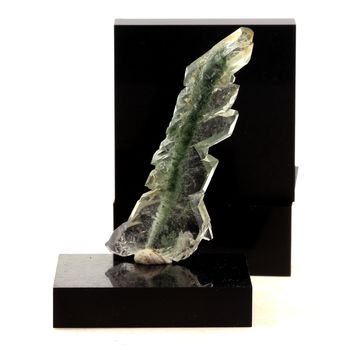 Quartz à Ame + Chlorite. 68.5 ct.