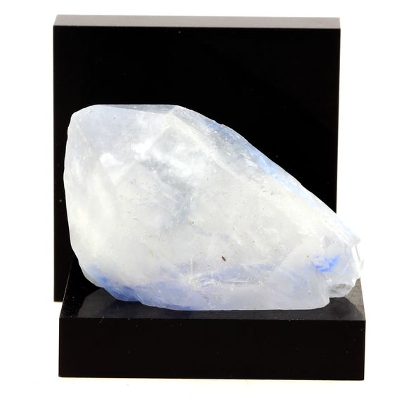 Quartz + Dumortierite. 349.0 ct.